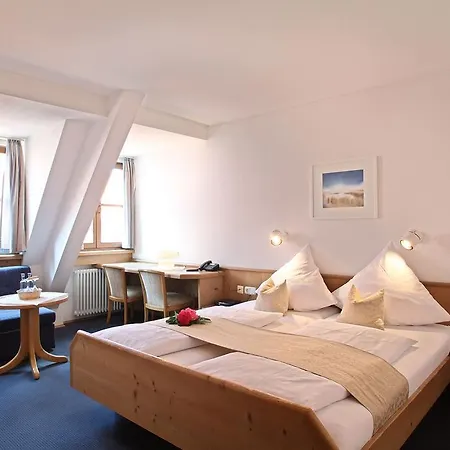 Отель Traubenbraeu 3*