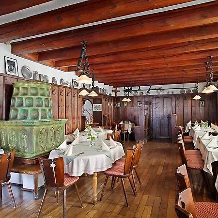 加斯托夫特劳本布劳酒店