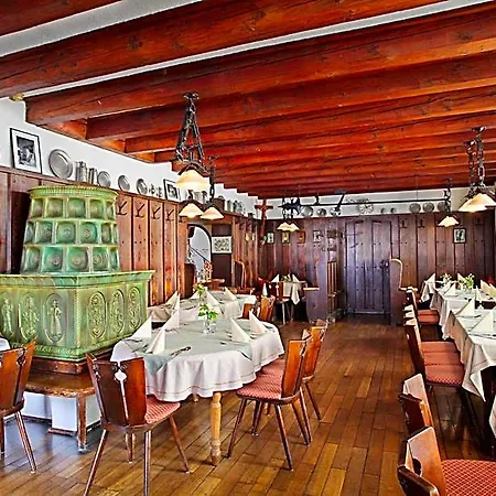 Otel Traubenbraeu 3*