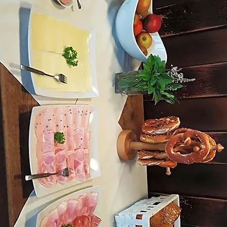 Traubenbraeu Hotel 3*