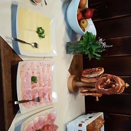 Traubenbraeu Otel Krumbach (Gunzburg)