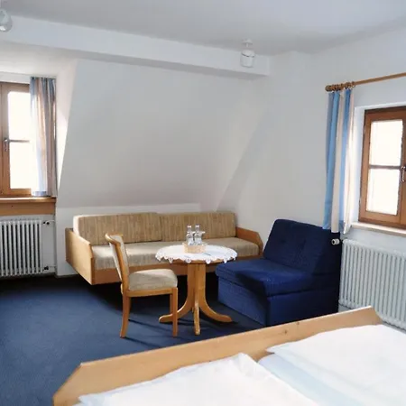 酒店 加斯托夫特劳本布劳酒店